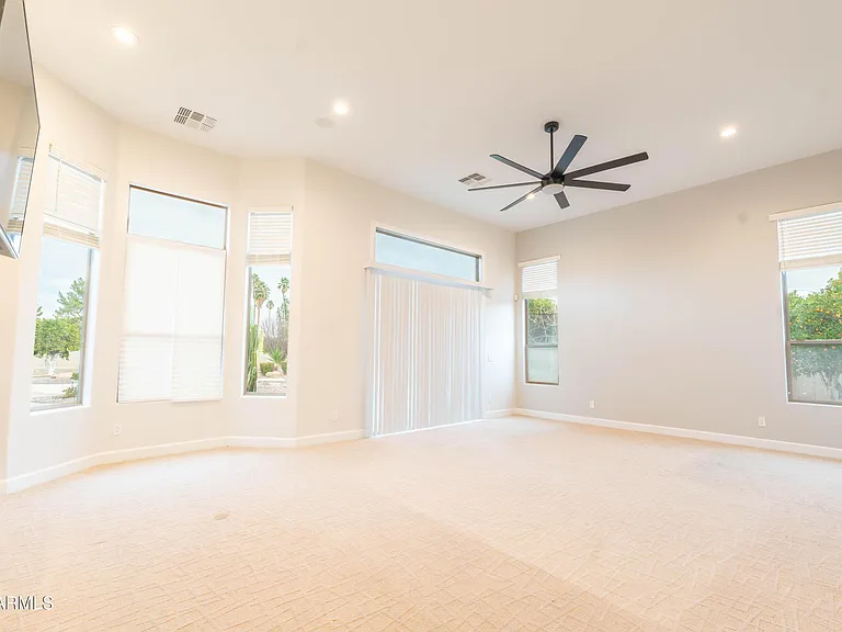 3552 E Jaeger Cir — Photo 35