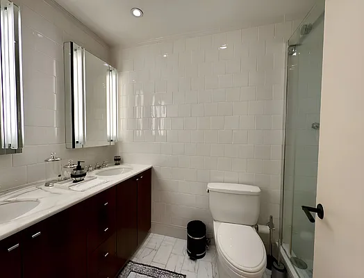 Rented by Sotheby's International Realty | media 8