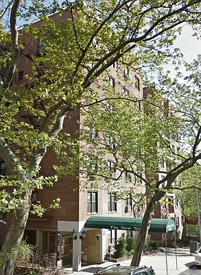 Sold by Universal Pro Realty Group | media 20