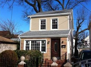 22111 108th Ave, Queens Village, NY 11429