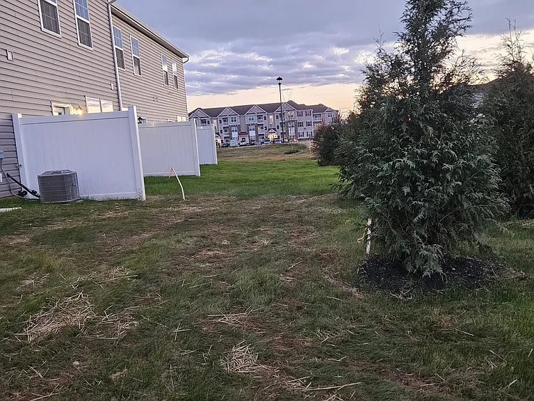 10 Reagan Ln — Photo 17