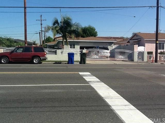 1st image of 957 Torrance Blvd