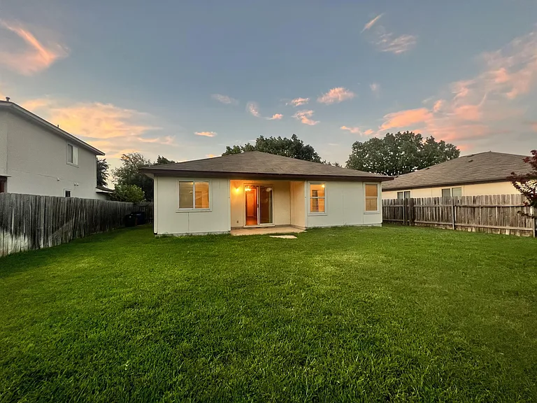 6901 Broad Brook Dr — Photo 14