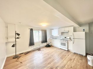 67 Queen Mary St #B, Ottawa, ON K1K 1X6