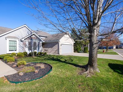 7282 Green Meadow Ln, Canton, MI, 48187