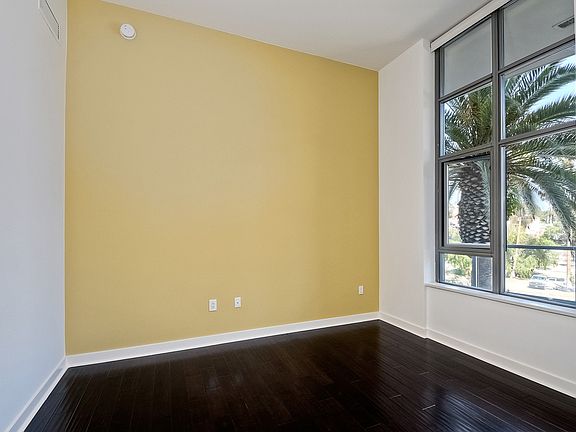 4th image of 1441 9th Ave Unit 102