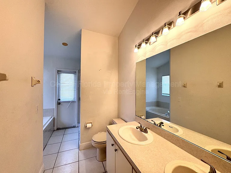 820 Briargrove Ave — Photo 20