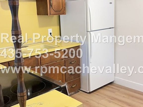 2nd image of 565 Dee Ave APT 2