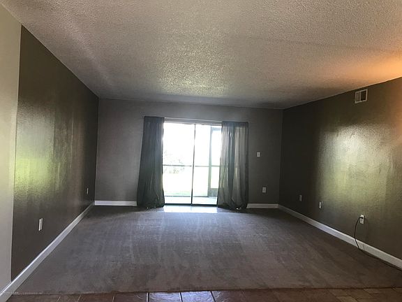 4th image of 1515 Huntington Ln APT 714