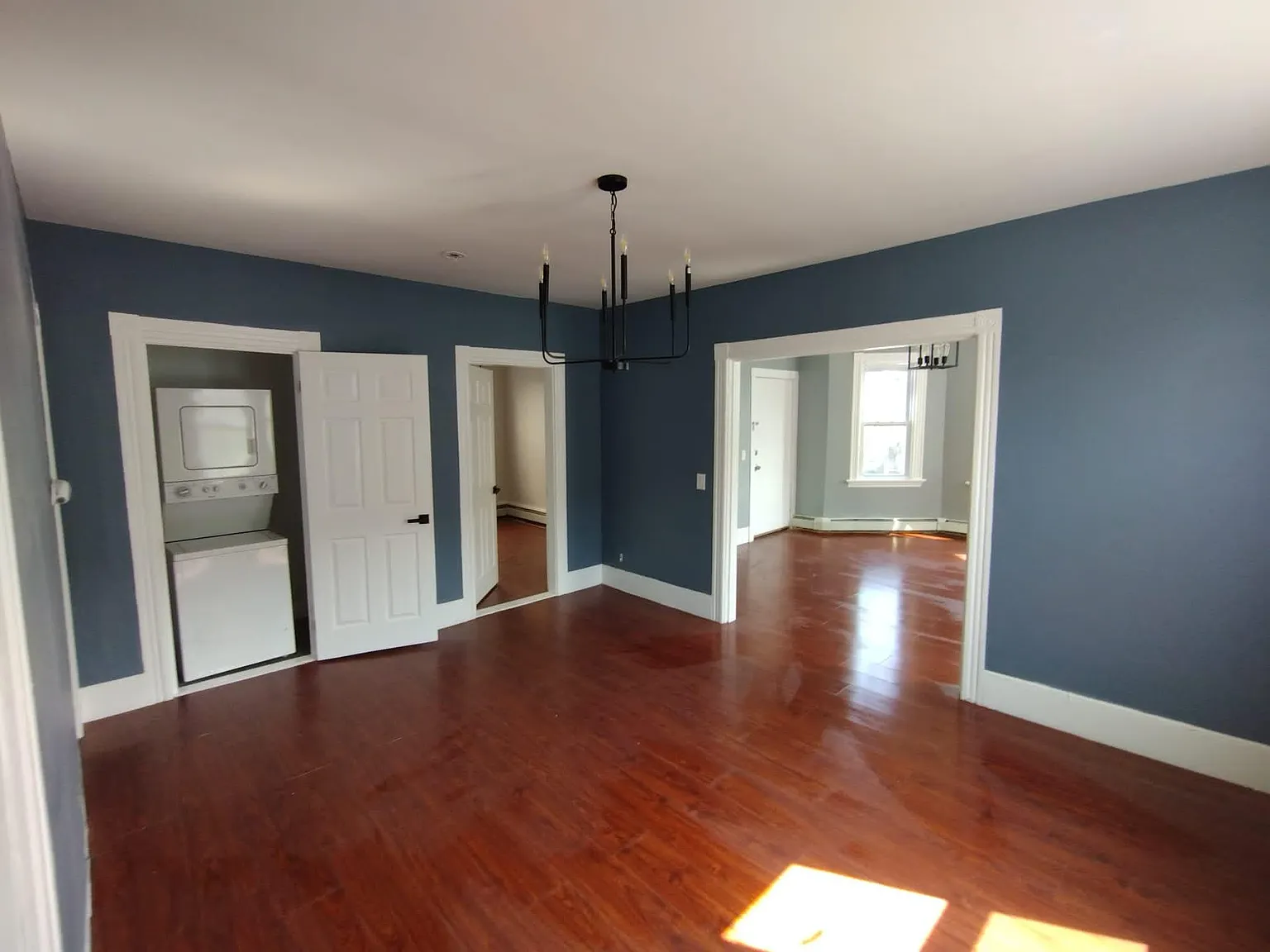 3 bed, 1200 sqft, $2,225 — Photo 1