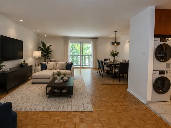 930 Beau Dr Unit 312, Des Plaines, IL 60016