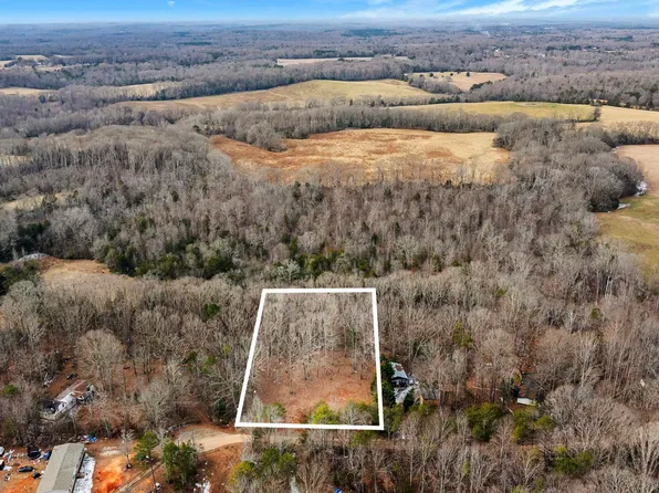 146 Knickerbocker Est, Fountain Inn, SC 29644