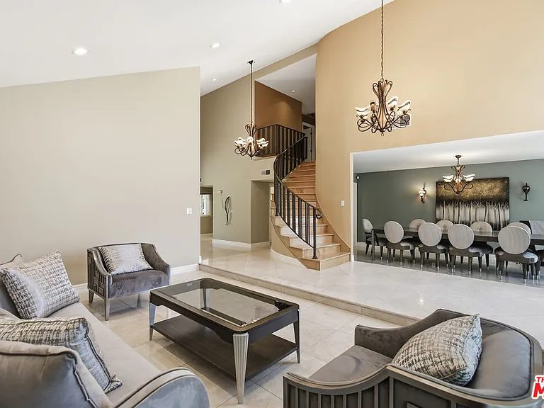 8739 McLennan Ave — Photo 5