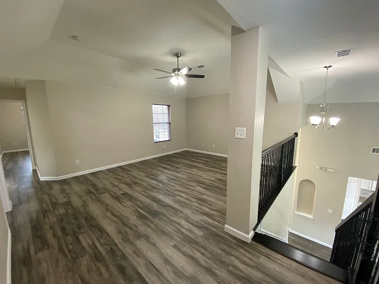 5668 Imperial Meadow Dr — Photo 27