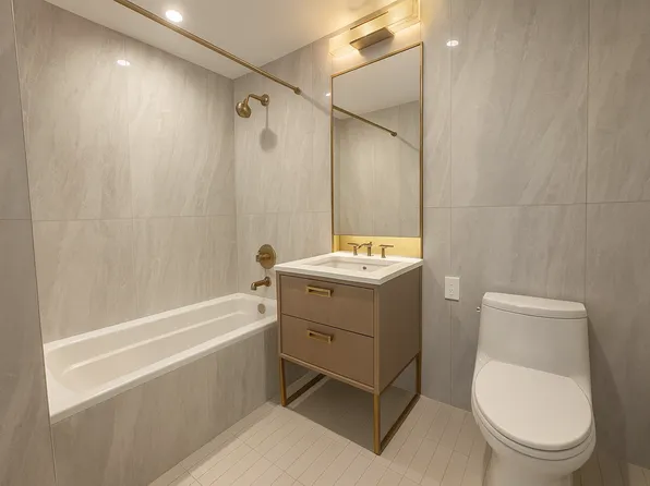 3 Court Square image 7 of 12