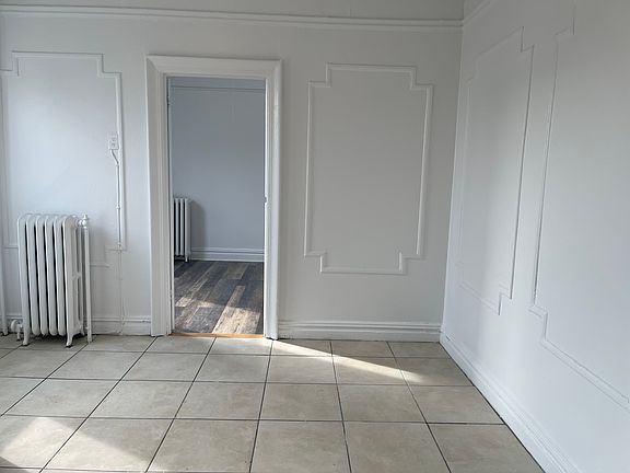2nd image of 101 Clifton Pl #35A