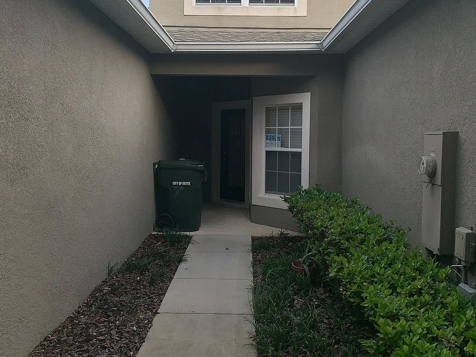 2nd image of 1011 Crestwood Commons Ave