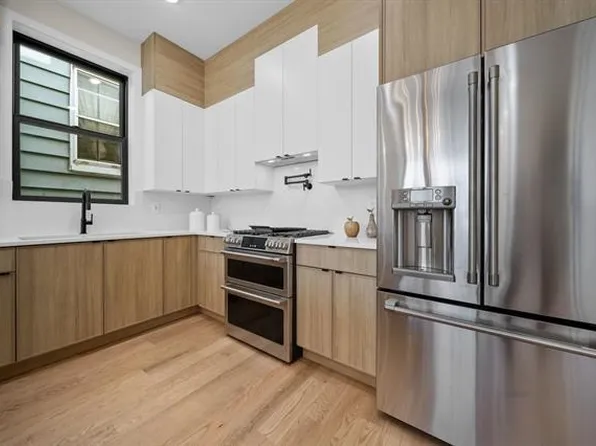 27 Graham Street image 8 of 26