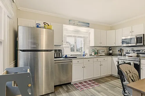 23 Cypress St Photo 1