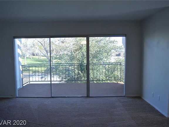 4th image of 870 B Ave #104