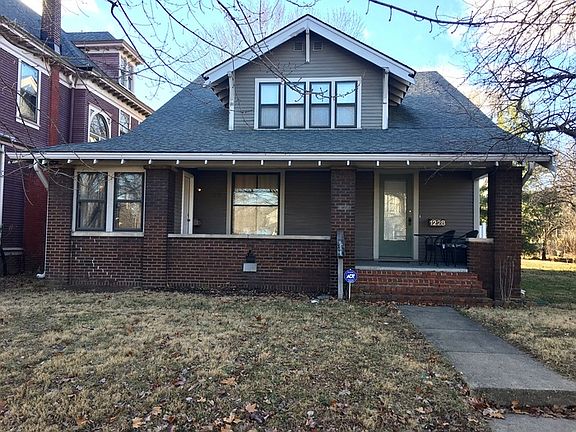 3rd image of 1226 Central Ave