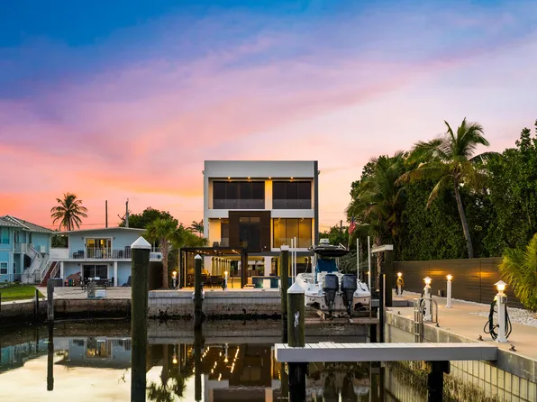 16 Seaside Ave, Key Largo, FL 33037