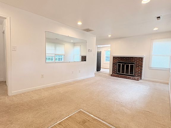 4th image of 19223 Liberty Heights Ln