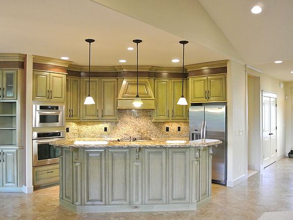3rd image of 2505 NE 170th Ct