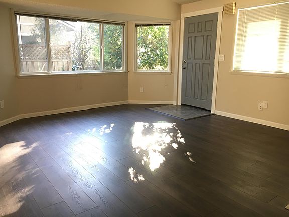 3rd image of 4021 4th Street Pl SW #B