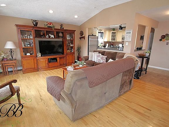 4th image of 8101 Avenue M #36