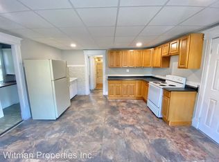 16 Parshley Ave #2R, Chicopee, MA 01013