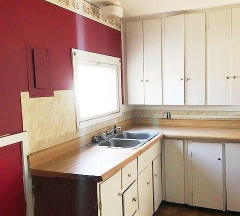 5th image of 1422 W Crawford Ave