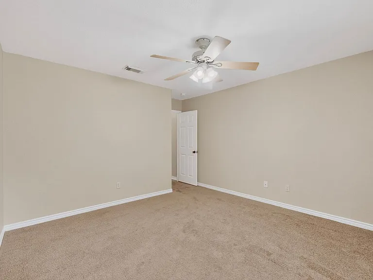 117 W Wilson Ave — Photo 15