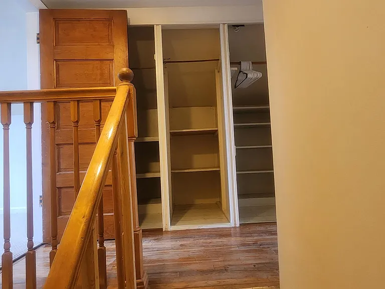 405 S 12th Ave — Photo 12