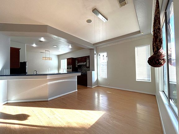 5th image of 30501 Brisbane Dr