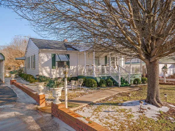 505 Forrest St, Hillsborough, NC 27278