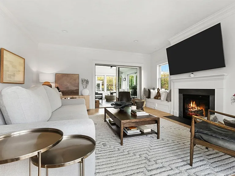 4 Gabaree Ct — Photo 15