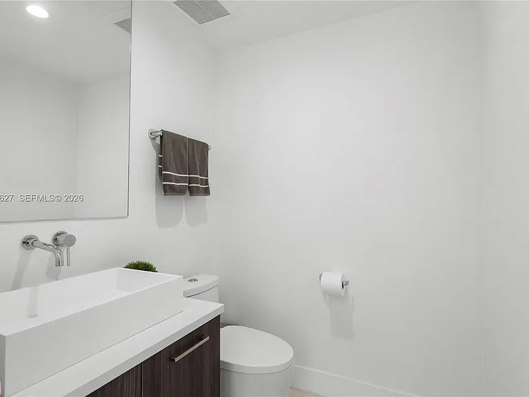 1150 102nd St #706 — Photo 16