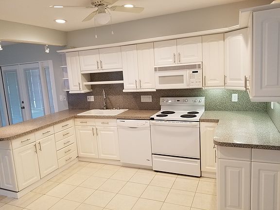 2nd image of 330 SE 1st Ter