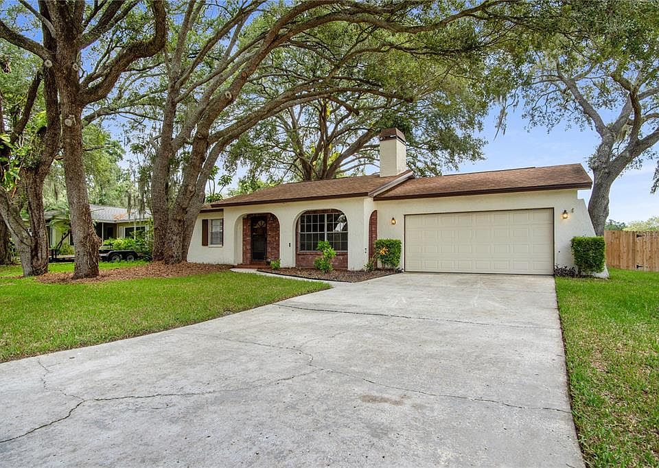 1st image of 2217 BOXWOOD WAY