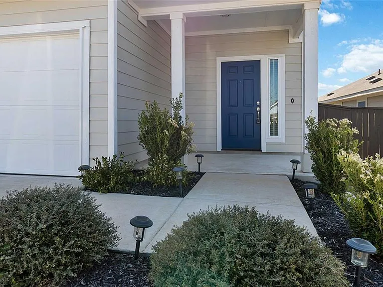 5613 Respinto Dr — Photo 3