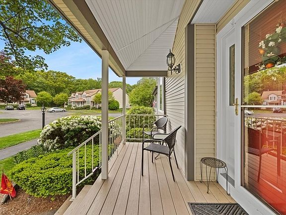 2nd image of 8 Willow Pond Dr #8