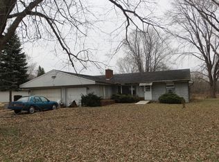 40901 N Forest View Rd, Wadsworth, IL 60083