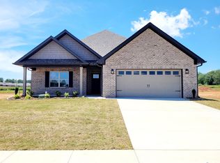 127 Old Forest Rd, Meridianville, AL 35759