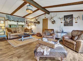 883 Dreamcatcher Ln, Fredericksburg, TX 78624