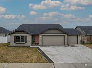 1353 E Burr Ave, Moses Lake, WA 98837
