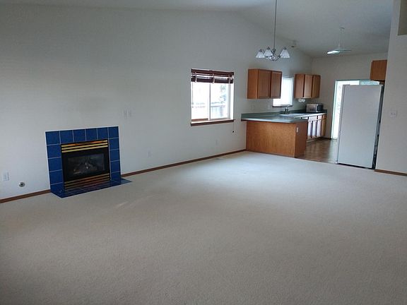 5th image of 2502 Barrington Ct NE
