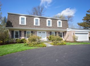 2140 Clover Rd, Northbrook, IL 60062