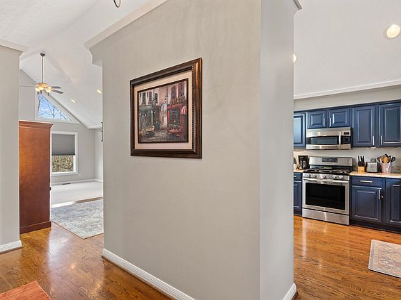 5th image of 246 Jessamine Pl