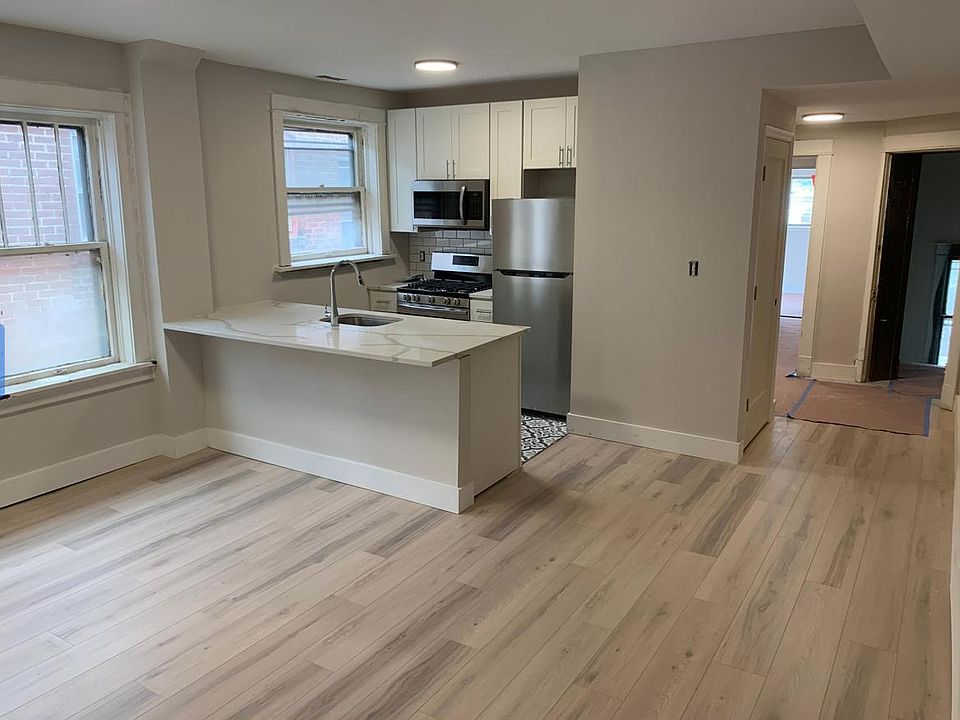 1st image of 2047 Maury Ave #2